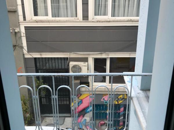 Windrose Hostel Istanbul : photo 6 de la chambre chambre double avec balcon