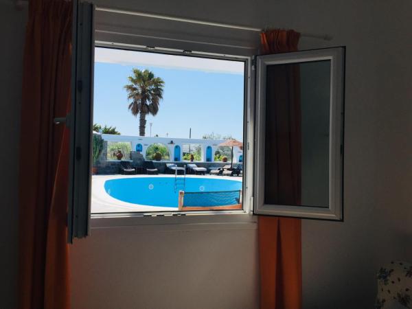 Sofia Village : photo 3 de la chambre appartement - vue sur piscine 