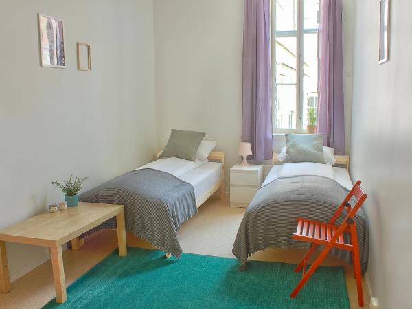 Fabryka : photo 5 de la chambre chambre double ou lits jumeaux Économique avec salle de bains commune