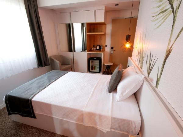 Luis Otel : photo 2 de la chambre petite chambre simple