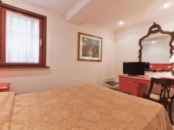 Palazzo Cendon Piano Antico : photo 4 de la chambre chambre classique