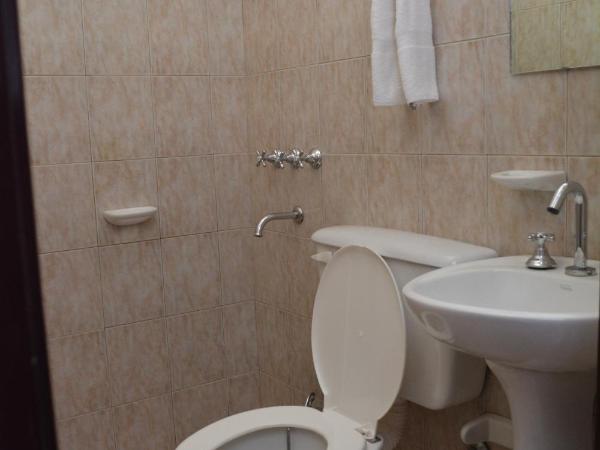 Hotel Isella : photo 3 de la chambre chambre double avec balcon