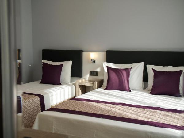 AF-RA Hotel : photo 2 de la chambre chambre familiale