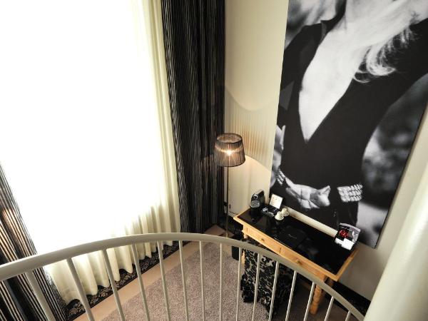 Stage47 : photo 3 de la chambre suite maisonnette