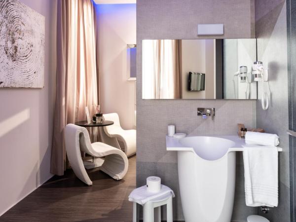 Le Camp Suite & Spa : photo 10 de la chambre suite lit king-size avec balcon