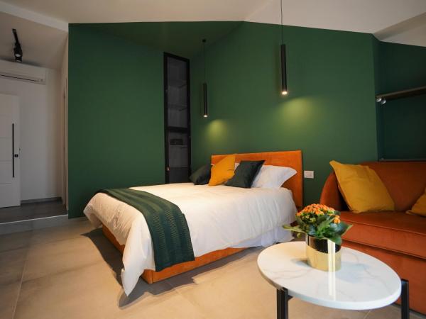 Nacu 90 : photo 5 de la chambre chambre double supérieure avec balcon - vue sur mer