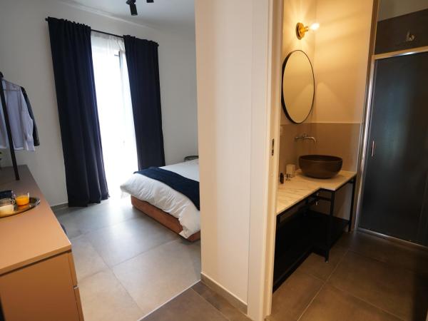 Nacu 90 : photo 5 de la chambre chambre double avec balcon - vue sur mer