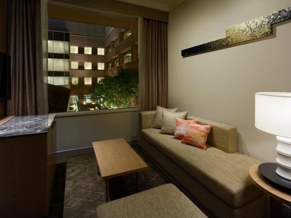 Hotel The Celestine Tokyo Shiba : photo 3 de la chambre chambre lit king-size deluxe - vue sur patio - non-fumeurs