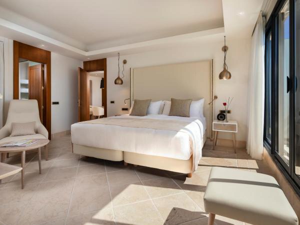 Hotel Don Pepe Gran Meliá : photo 1 de la chambre suite présidentielle - Étage rouge