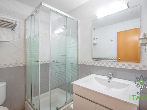 Hotel Italia : photo 3 de la chambre petite chambre double