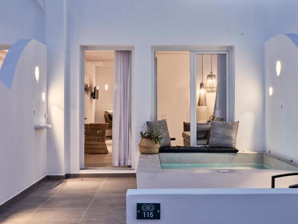 Callia Retreat Suites - Adults Only : photo 1 de la chambre suite exécutive avec bain à remous extérieur