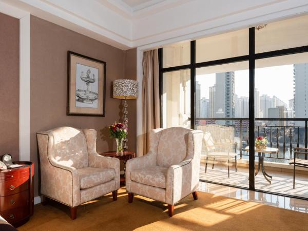 NH Shenyang Yuhong : photo 9 de la chambre suite de luxe avec vue sur lac