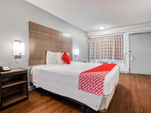 Dallas Love Field Inn : photo 2 de la chambre chambre lit king-size standard
