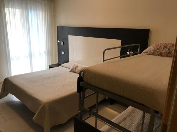 Hotel Ricchi : photo 1 de la chambre chambre quadruple Économique