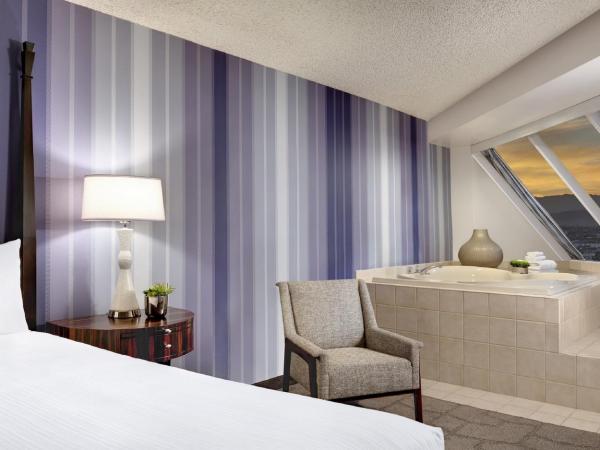 Luxor : photo 4 de la chambre suite d'angle lit king-size pyramide