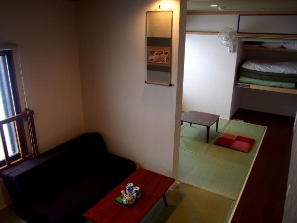 Guesthouse Soi : photo 2 de la chambre chambre triple de style japonais avec salle de bains commune