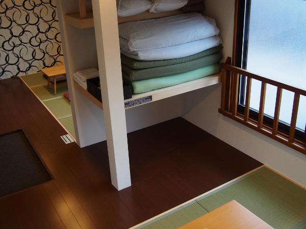 Guesthouse Soi : photo 6 de la chambre chambre triple de style japonais avec salle de bains commune