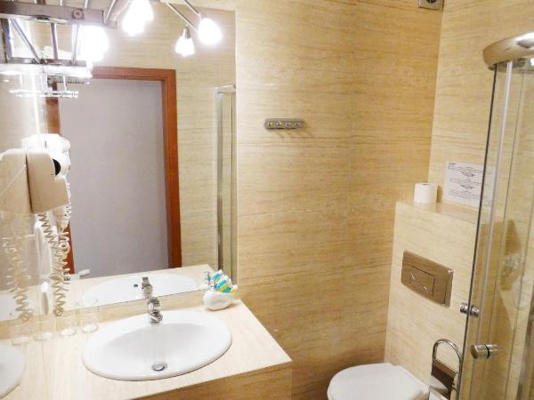 Aparthotel Adler : photo 10 de la chambre chambre double ou lits jumeaux avec kitchenette