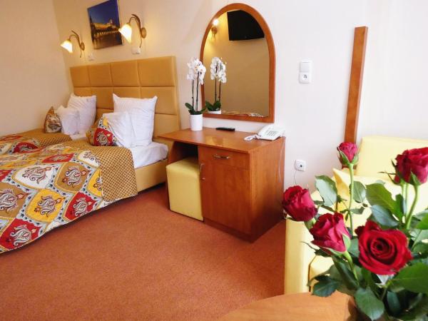 Aparthotel Adler : photo 10 de la chambre chambre triple supérieure