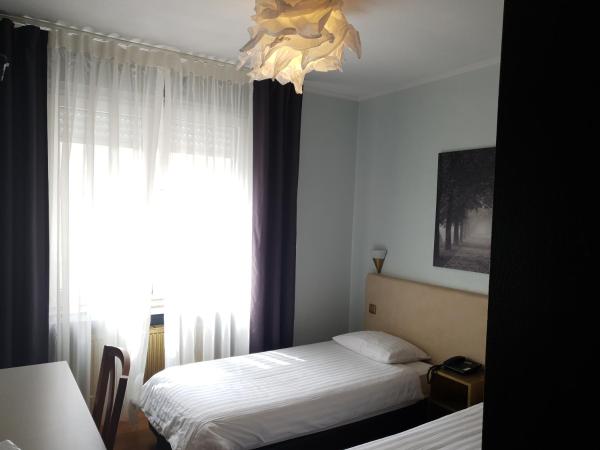 Yasha Hotel : photo 5 de la chambre chambre lits jumeaux