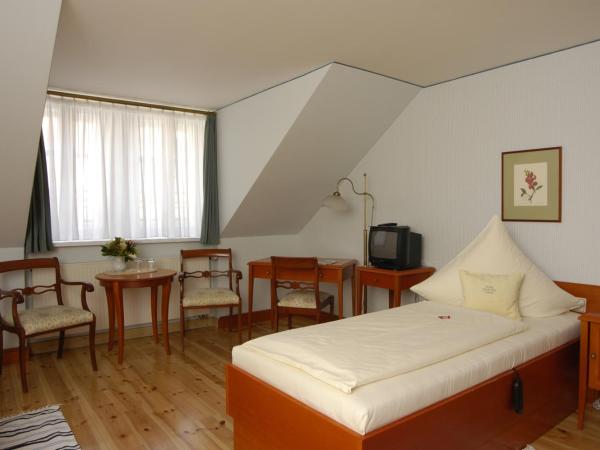 Hotel Martha Dresden : photo 1 de la chambre chambre simple