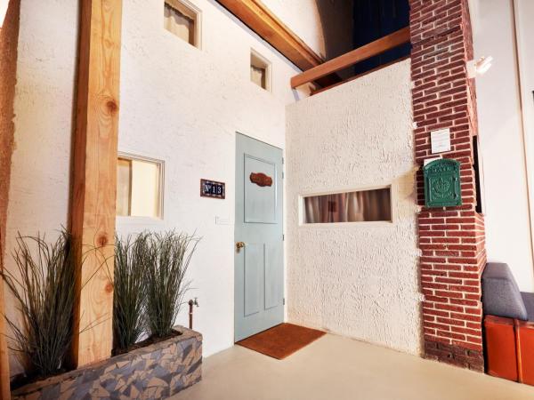 Hotel Not Hotel Amsterdam : photo 1 de la chambre chambre casa no casa