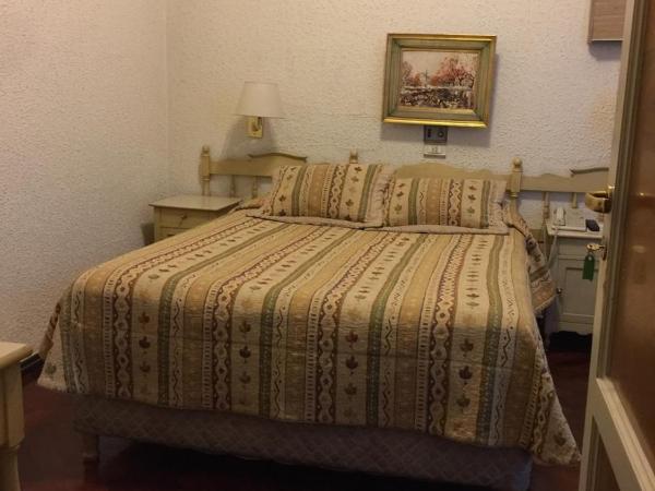 Hotel Cervantes : photo 4 de la chambre chambre double Économique