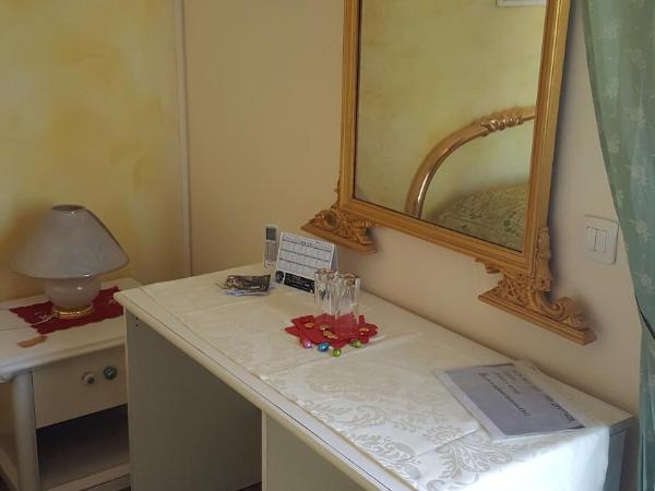 B&B United States of Europe : photo 5 de la chambre chambre double avec balcon - vue sur mer