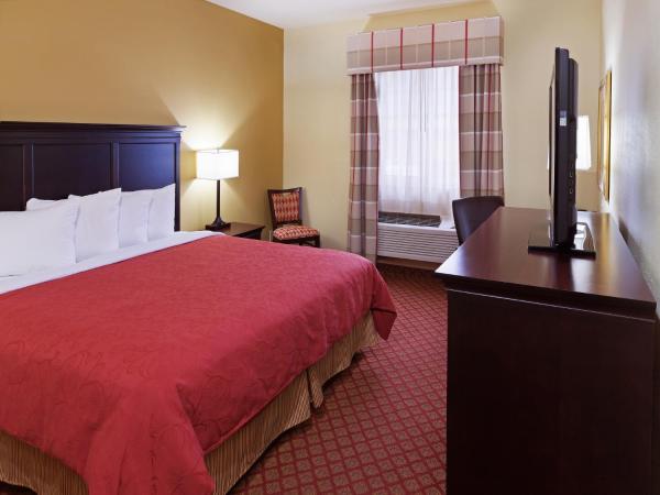 Country Inn & Suites by Radisson, Oklahoma City at Northwest Expressway, OK : photo 3 de la chambre chambre avec 2 grands lits queen-size