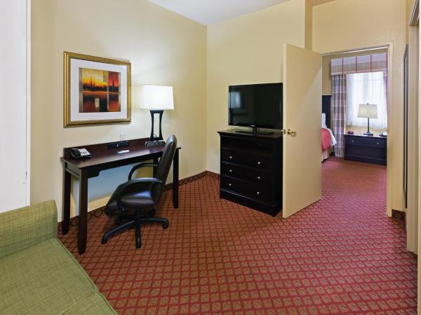 Country Inn & Suites by Radisson, Oklahoma City at Northwest Expressway, OK : photo 2 de la chambre suite 1 chambre avec 2 lits queen-size et canapé-lit - non-fumeurs