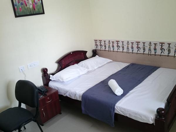 Jai Palace : photo 1 de la chambre chambre double standard avec ventilateur