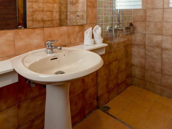 Stable Lodge - SHA Certified : photo 2 de la chambre chambre double supérieure