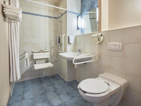 Campanile Poznan : photo 4 de la chambre chambre double