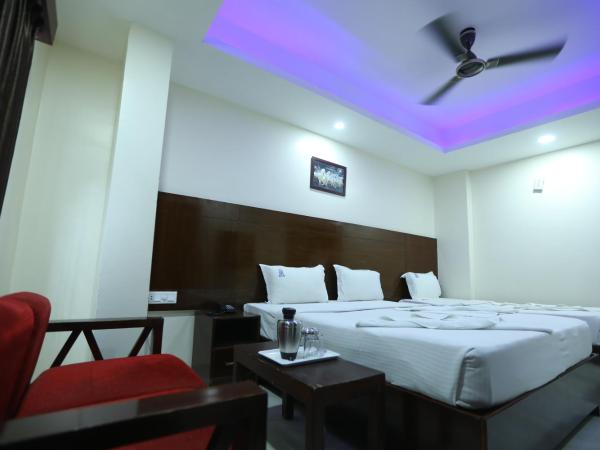 Hotel RR International : photo 3 de la chambre executive triple room (a/c)