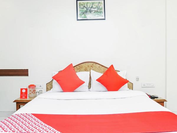 Hotel Rajdeep : photo 2 de la chambre chambre deluxe double ou lits jumeaux