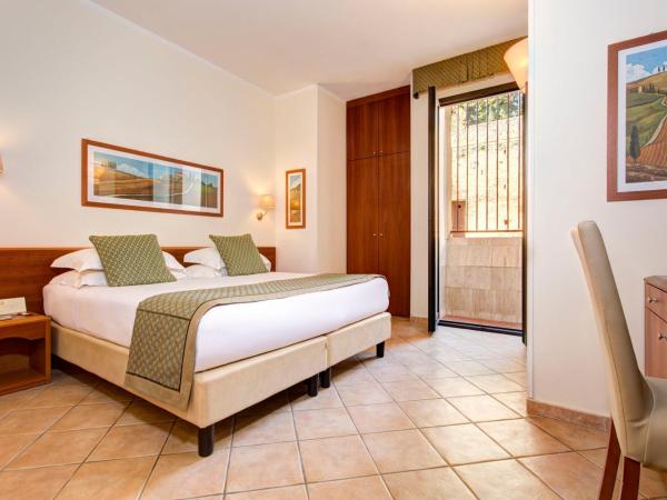 Hotel Athena : photo 1 de la chambre petite chambre double ou lits jumeaux