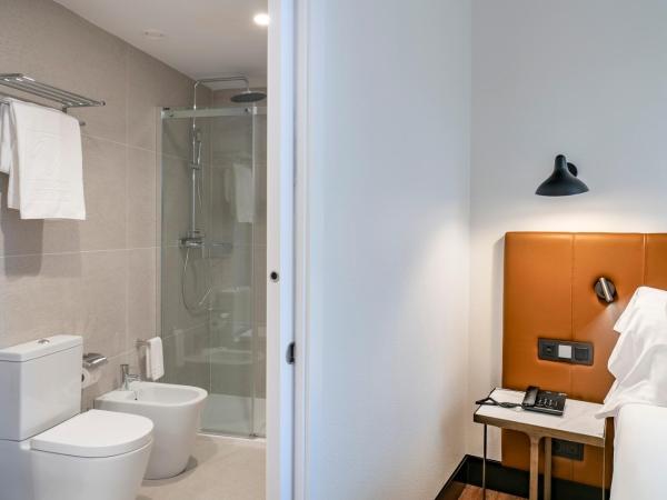 Vincci Consulado de Bilbao : photo 3 de la chambre suite junior – vue rivière