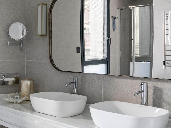 Vincci Consulado de Bilbao : photo 2 de la chambre suite junior - vue sur guggenheim