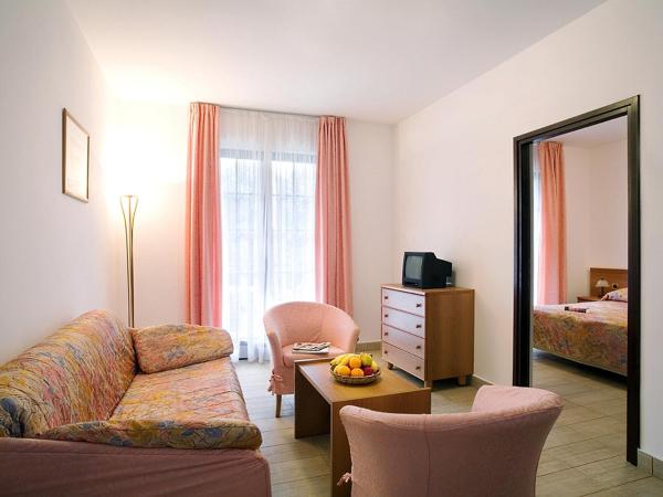 Camping Solaris : photo 1 de la chambre suite for 2+2 with ac