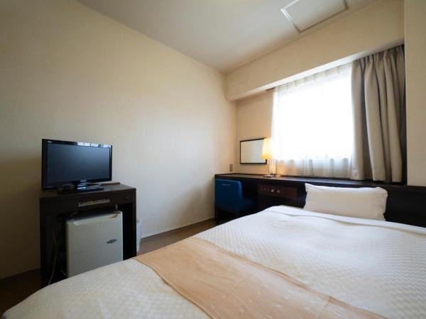 Hotel S-plus Nagoya Sakae : photo 7 de la chambre chambre double Économique - fumeurs