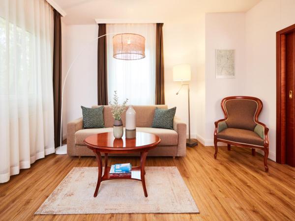 Hotel Prinzregent München Messe : photo 4 de la chambre chambre familiale (2 adultes et 2 enfants)