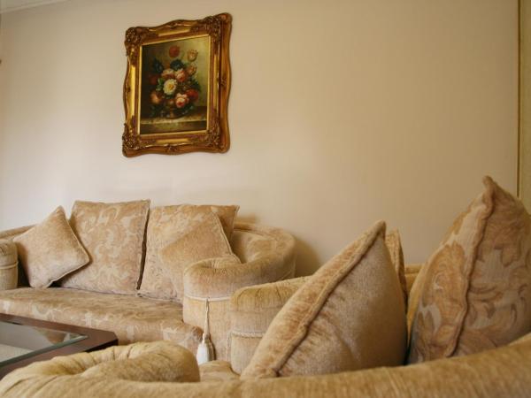 Four Seasons Place Pattaya : photo 1 de la chambre suite junior