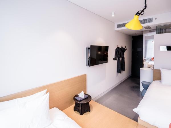 Patio 7 : photo 2 de la chambre patio twin