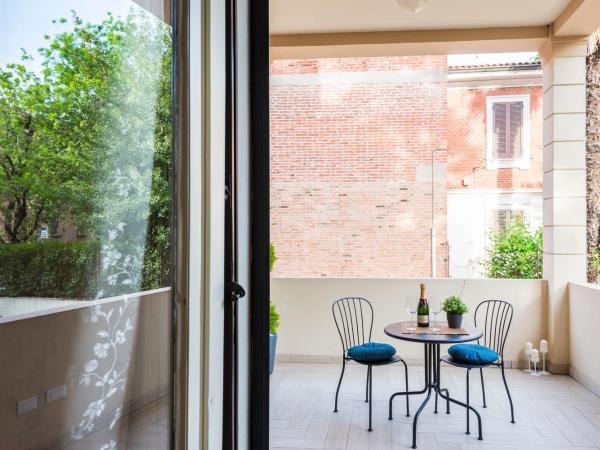 Villa Savioli Room & Breakfast : photo 5 de la chambre suite avec terrasse 