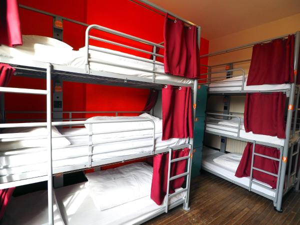St Christopher's Greenwich : photo 2 de la chambre lit dans dortoir mixte de 9 lits avec salle de bains commune séparée