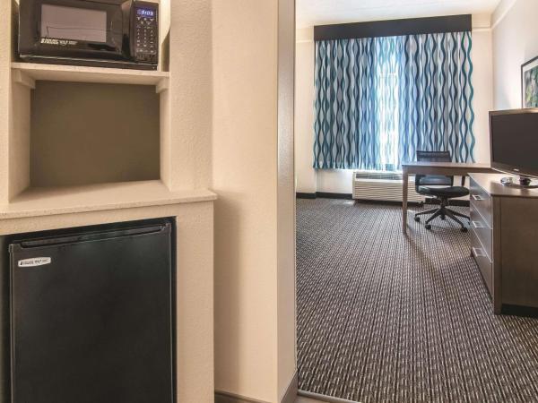 La Quinta by Wyndham Orlando UCF : photo 3 de la chambre chambre lit king-size deluxe