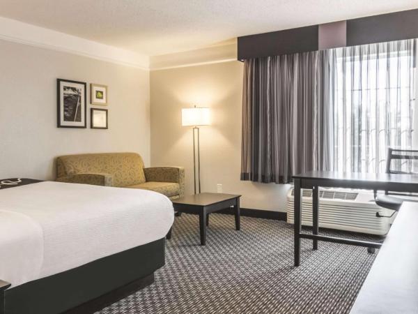 La Quinta by Wyndham Orlando Airport North : photo 1 de la chambre chambre exécutive lit king-size - non-fumeurs