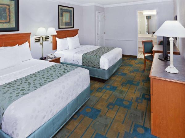 La Quinta Inn by Wyndham Austin Oltorf : photo 2 de la chambre chambre 2 lits doubles