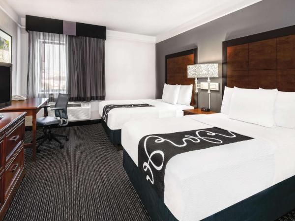 La Quinta Inn & Suites by Wyndham San Antonio Riverwalk : photo 4 de la chambre chambre double avec 2 lits doubles