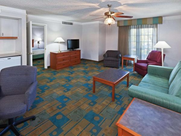 La Quinta Inn by Wyndham Austin Oltorf : photo 3 de la chambre suite lit king-size – non-fumeurs